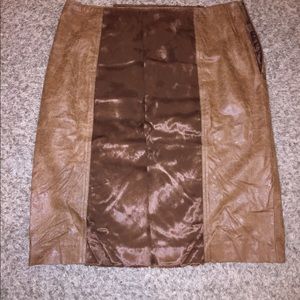 🏷 ( one for $12, 3 for $25) NWOT Leather/fur skirt
